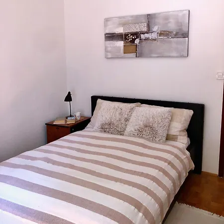 City Apartment Amfora Pula Exterior photo