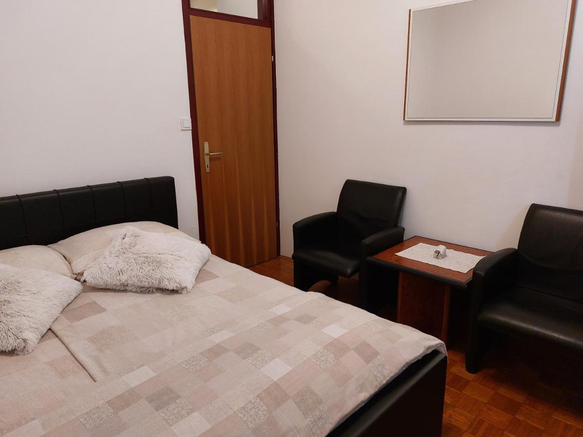 Amfora Apartment *